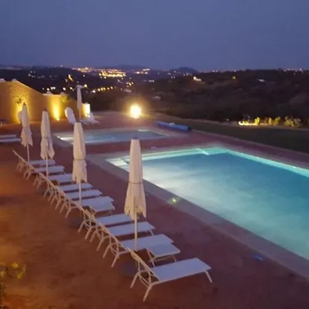 Sleeps 14 Pool Air Con Wifi